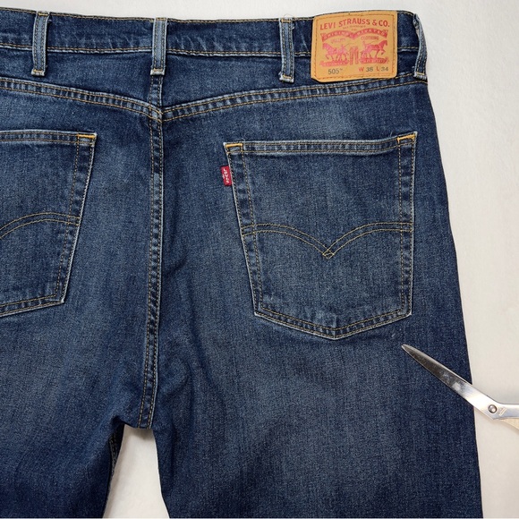 Levi’s 505 Blue Jeans Men’s 38x34 Regular Fit 5 Pocket Red Tag - Picture 9 of 16
